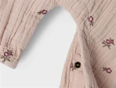 Lil Atelier shadow gray blomster overall bukser